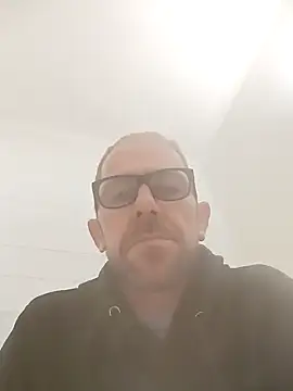 jonyfree1978 online show from 12, 1, 2025