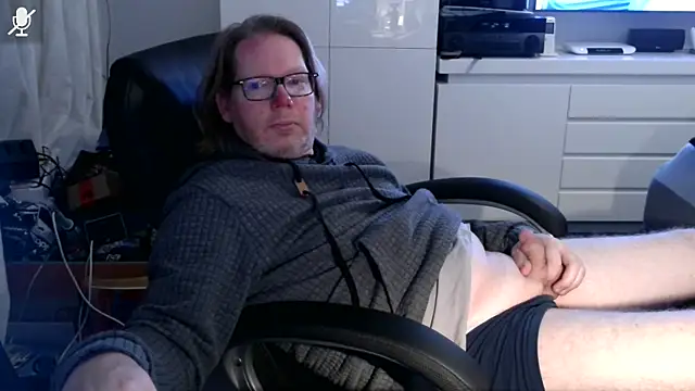 Snapshot of VSteph chatting on 9, 11, 2025 VSteph online show from 9, 11, 2025