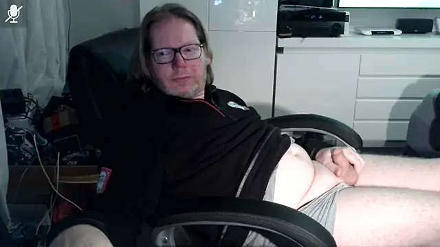 Snapshot of VSteph chatting on 27, 11, 2025 VSteph online show from 27, 11, 2025