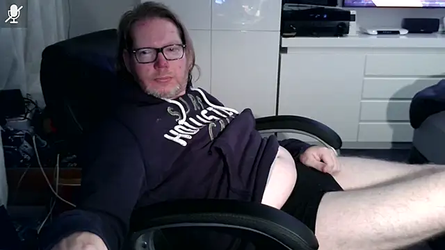 Snapshot of VSteph chatting on 30, 10, 2025 VSteph online show from 30, 10, 2025