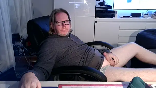 Snapshot of VSteph chatting on 17, 10, 2025 VSteph online show from 17, 10, 2025