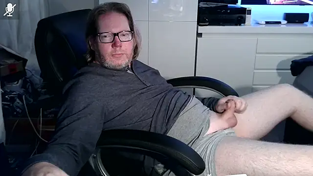 Snapshot of VSteph chatting on 12, 10, 2025 VSteph online show from 12, 10, 2025