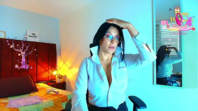 Zuzana21 online show from 21, 10, 2025