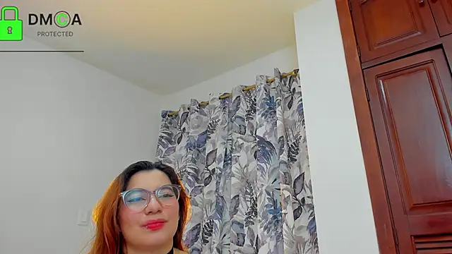 Snapshot of kathryn07 chatting on 7, 6, 2026 kathryn07 online show from 7, 6, 2026