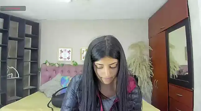 Lia Keen online show from 12, 3, 2025