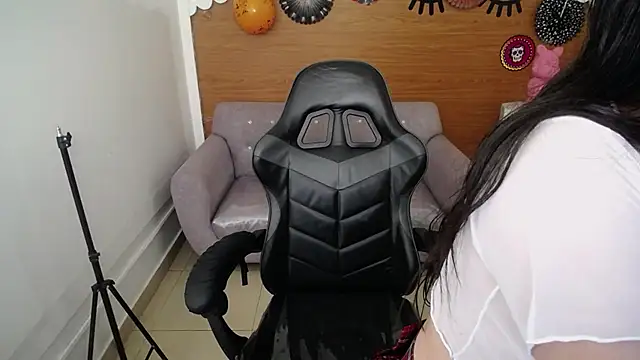 Chinatsu t online show from 27, 10, 2025