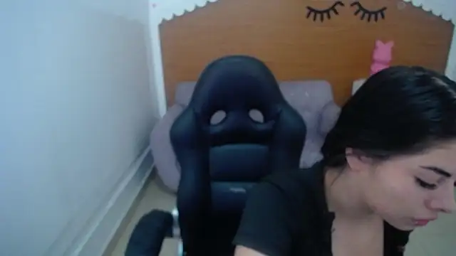 Chinatsu t online show from 24, 11, 2025