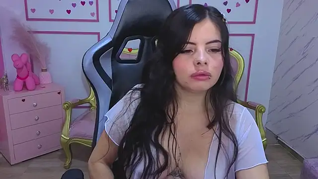 Snapshot of Chinatsu_t chatting on 6, 6, 2026 Chinatsu t online show from 6, 6, 2026