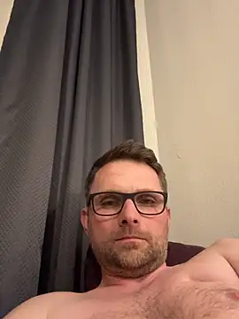 Snapshot of Perry_devot chatting on 8, 5, 2026 Perry devot online show from 8, 5, 2026