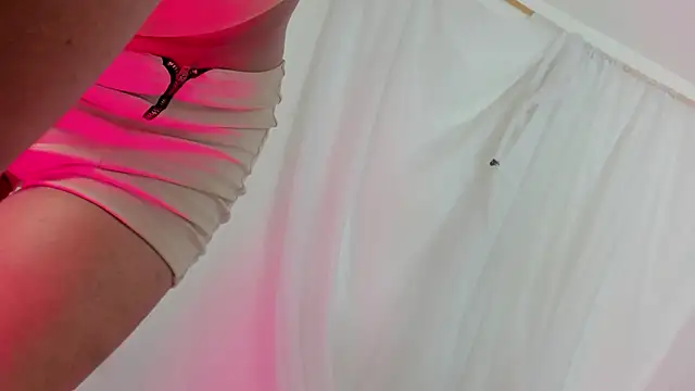 Itsme Daniela online show from 21, 10, 2025