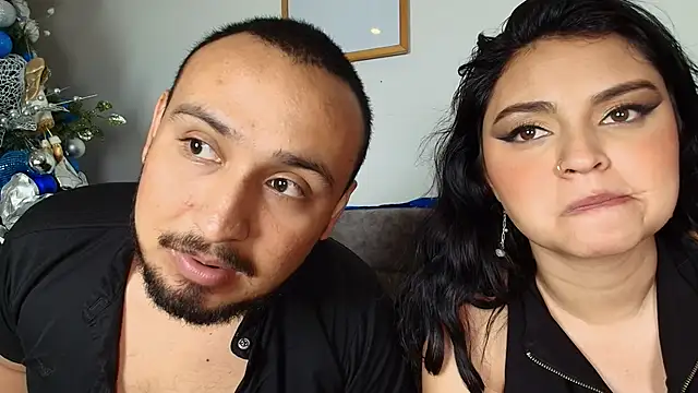 XXCOUPLESSEX online show from 4, 1, 2025