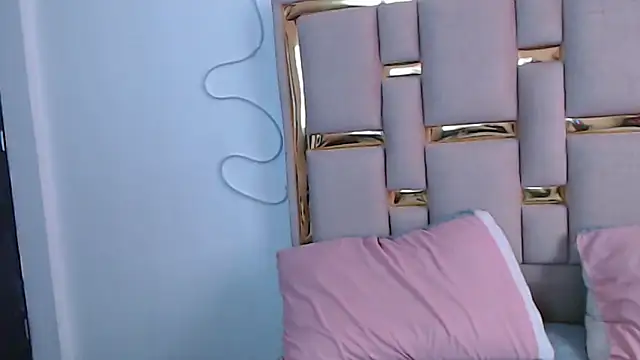 nina carther online show from 11, 10, 2025