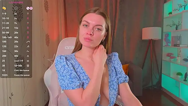 Lovella Lips online show from 23, 4, 2026