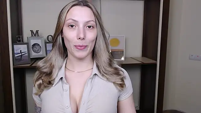 VanessaMay  online show from 22, 4, 2026