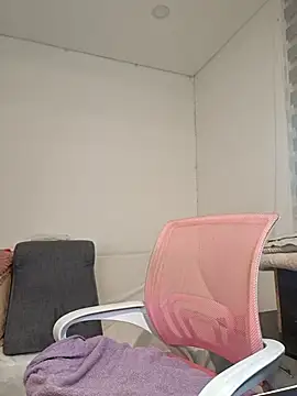 Anal Luucia online show from 4, 6, 2026