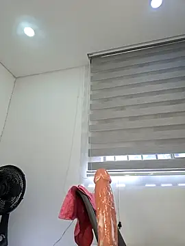 Anal Luucia online show from 28, 7, 2026