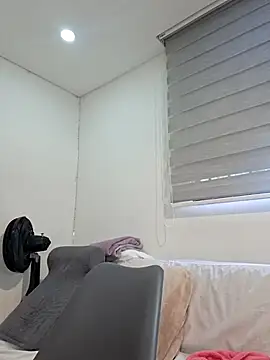 Anal Luucia online show from 21, 6, 2026