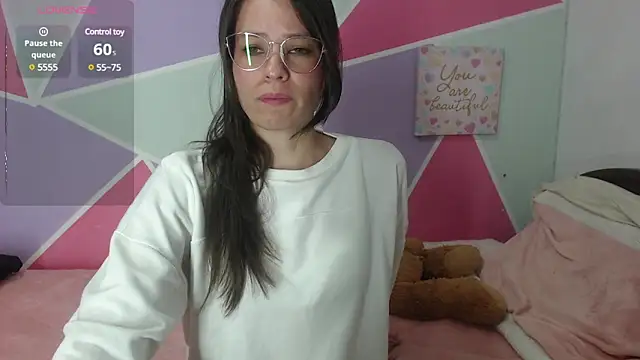 Mily Miley online show from 3, 2, 2025