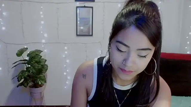 Snapshot of NatalyEscobar_lx chatting on 9, 6, 2026 NatalyEscobar lx online show from 9, 6, 2026