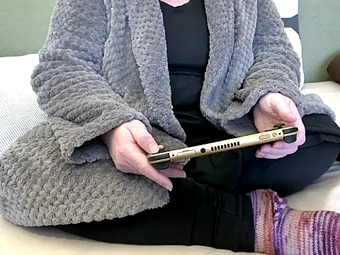 MarthaBriest online show from 5, 4, 2026