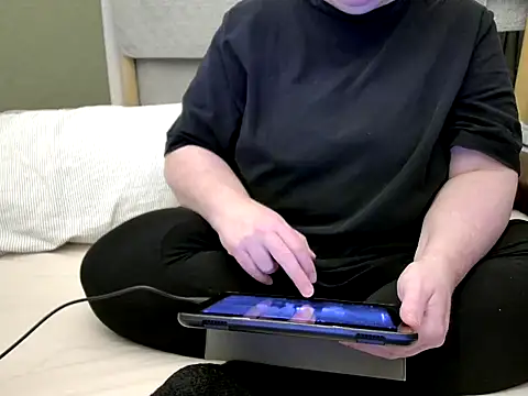 MarthaBriest online show from 17, 4, 2026