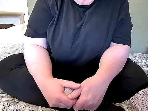 Snapshot of MarthaBriest chatting on 10, 6, 2026 MarthaBriest online show from 10, 6, 2026