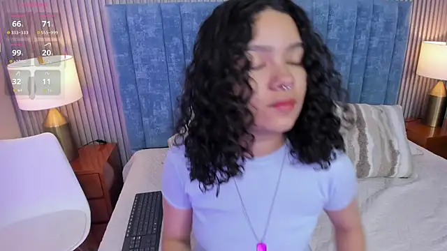 pretty sunlight  online show from 19, 12, 2025