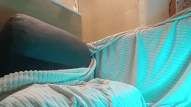 Hungry  Puppy online show from 9, 10, 2025