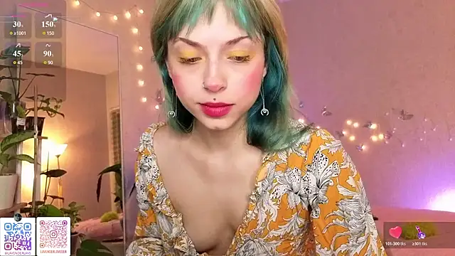 Snapshot of lavenderluxe chatting on 7, 7, 2026 lavenderluxe online show from 7, 7, 2026