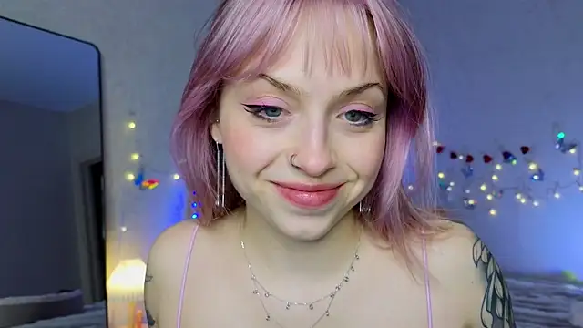 Snapshot of lavenderluxe chatting on 5, 3, 2025 lavenderluxe online show from 5, 3, 2025