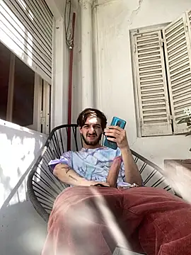 Snapshot of Tomito14 chatting on 10, 9, 2025 Tomito14 online show from 10, 9, 2025