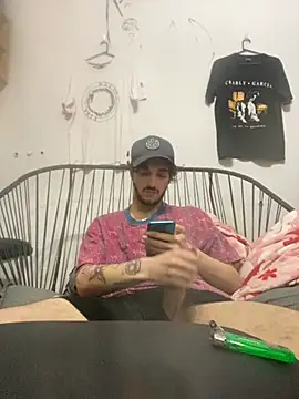 Snapshot of Tomito14 chatting on 14, 9, 2025 Tomito14 online show from 14, 9, 2025