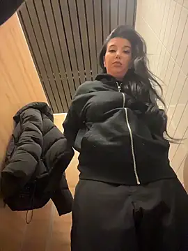 Tisha Busty online show from 17, 2, 2026