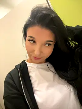 Tisha Busty online show from 25, 10, 2025