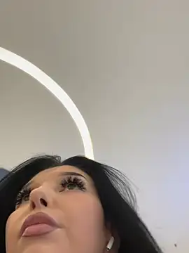 Tisha Busty online show from 23, 1, 2025