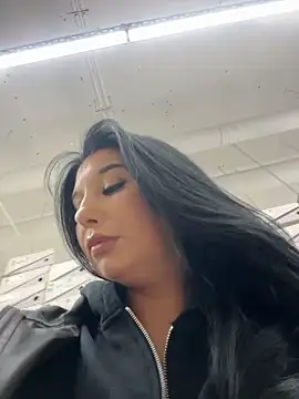 Tisha Busty online show from 23, 4, 2026