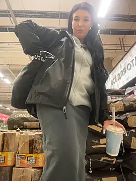 Tisha Busty online show from 15, 3, 2026