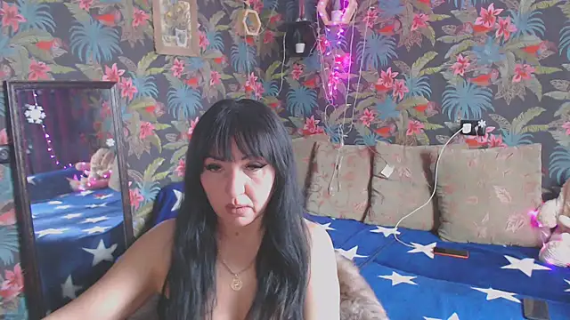 SusanLaNice online show from 4, 2, 2025