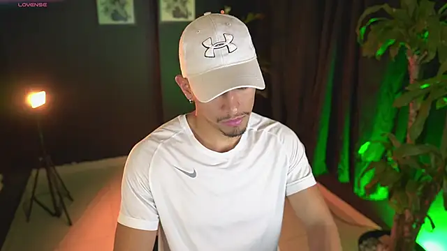 Aaronfox x online show from 21, 4, 2026