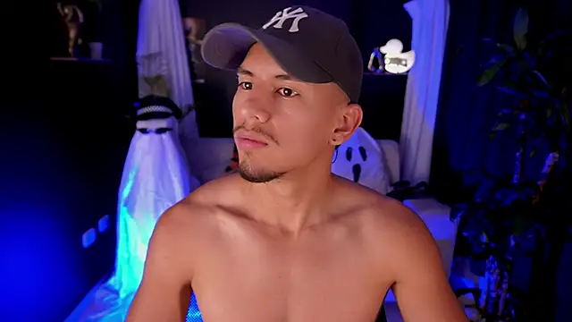 Aaronfox x online show from 5, 10, 2025