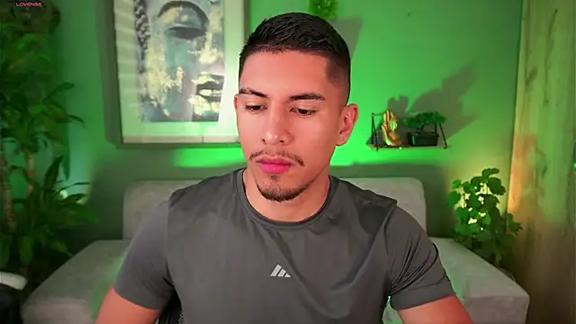 Aaronfox x online show from 18, 3, 2025
