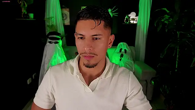 Aaronfox x online show from 9, 10, 2025