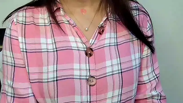 Snapshot of MIss-Naina chatting on 26, 11, 2025 MIss-Naina online show from 26, 11, 2025