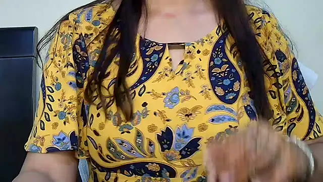 Snapshot of MIss-Naina chatting on 9, 10, 2025 MIss-Naina online show from 9, 10, 2025