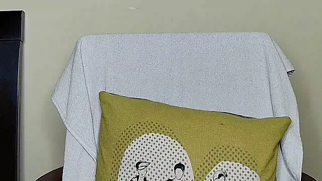 Snapshot of MIss-Naina chatting on 29, 10, 2025 MIss-Naina online show from 29, 10, 2025