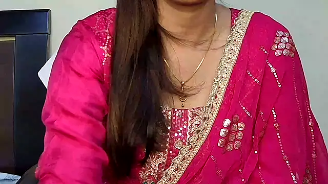 Snapshot of MIss-Naina chatting on 19, 10, 2025 MIss-Naina online show from 19, 10, 2025