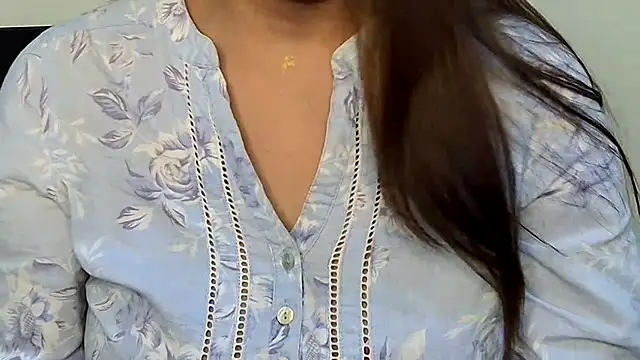 Snapshot of MIss-Naina chatting on 13, 11, 2025 MIss-Naina online show from 13, 11, 2025