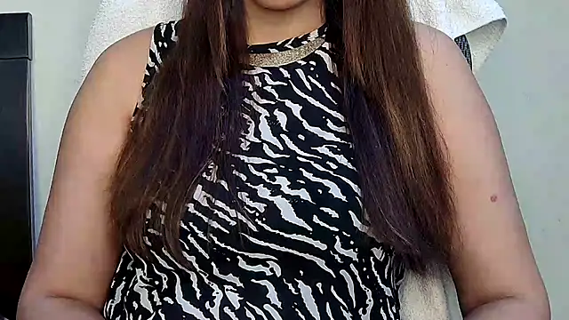 Snapshot of MIss-Naina chatting on 12, 4, 2026 MIss-Naina online show from 12, 4, 2026