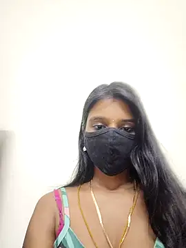 Snapshot of nishatamilmallu chatting on 19, 10, 2025 nishatamilmallu online show from 19, 10, 2025