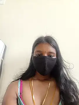 Snapshot of nishatamilmallu chatting on 18, 10, 2025 nishatamilmallu online show from 18, 10, 2025